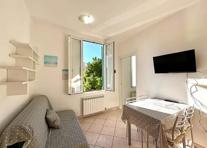 B213 - Silenzioso Indipendente Apartment